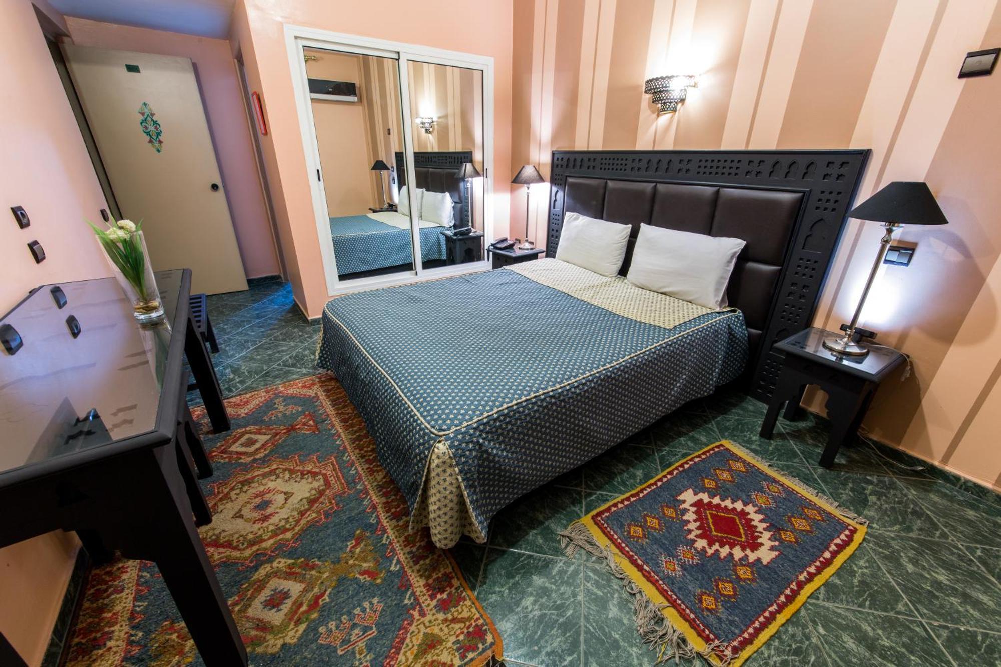 Hotel Akouas 메크네스 객실 사진