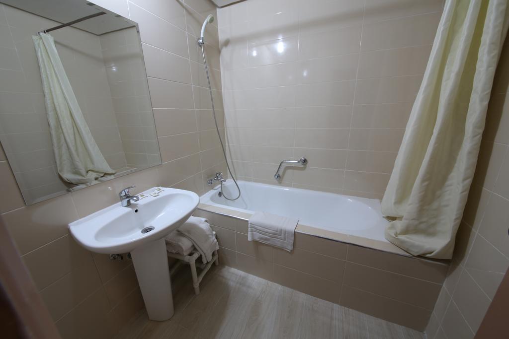 Hotel Akouas 메크네스 외부 사진