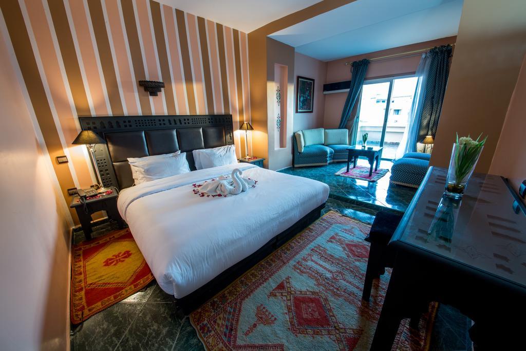 Hotel Akouas 메크네스 객실 사진